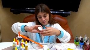 ЕВА И ВИОЛЕТТА ДЕЛАЮТ ВЕСЕННИЕ СЛАЙМЫ!