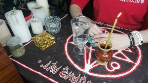 Обряд  быстро найти хорошую работу от потомственной гадалки Ланы Ануфриевой