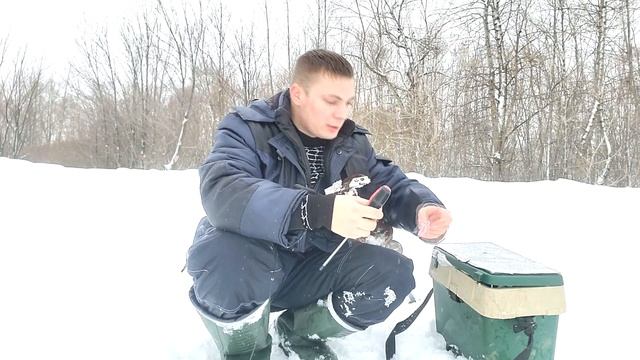 зимняя рыбалка / установить ножи на ледобур / надежное крепление / подготовка ледобура