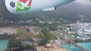 Turboprop PRI - SEZ: Landing in Mahé Airport