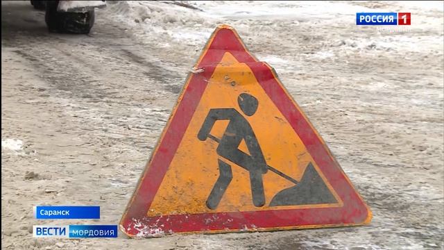 Городские коммунальные службы в круглосуточном режиме продолжают убирать снег с улиц города