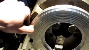 Подрезной резец