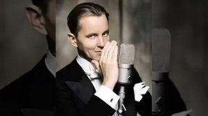 Max Raabe & Palast Orchester - Around the world