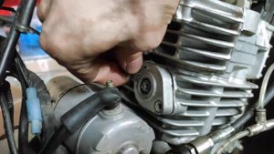 Bajaj Boxer. О натяжителе цепи ГРМ