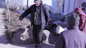 Аркадий Давидович  взялся за старое