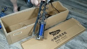 Шнековая установка для нанесения шпаклёвки.