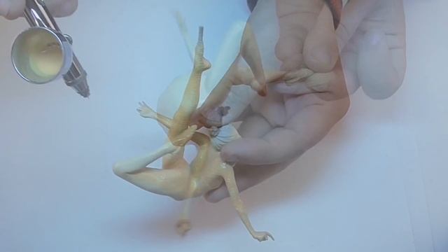 Простейшая техника окраски фигурок аэрографом. Simple figures painting technique смотреть онлайн