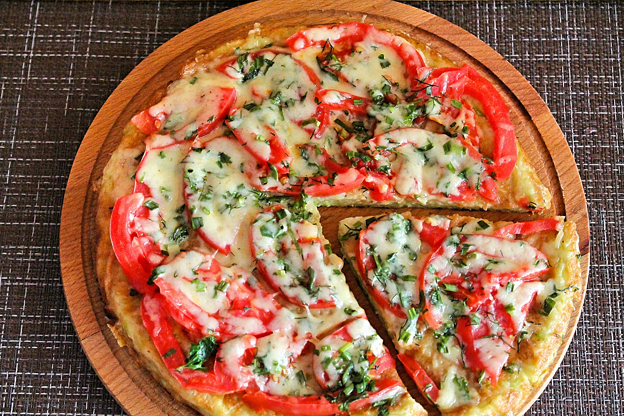 пицца из кабачков на сковороде рецепты с колбасой и сыром и помидорами фото пошагово фото 89