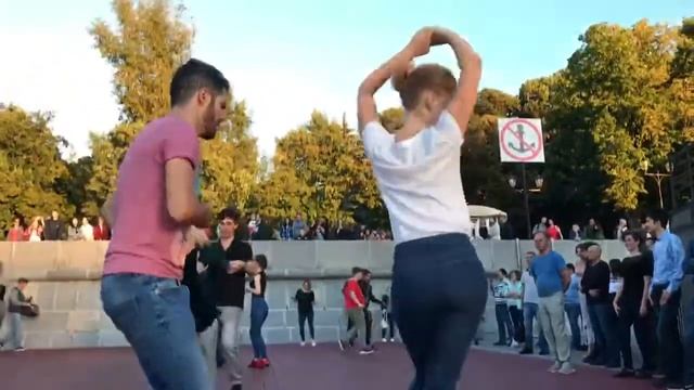 Ефим Мардахаев и Олеся Ключникова. Salsa Casino. Оpen-air Парк Горького
