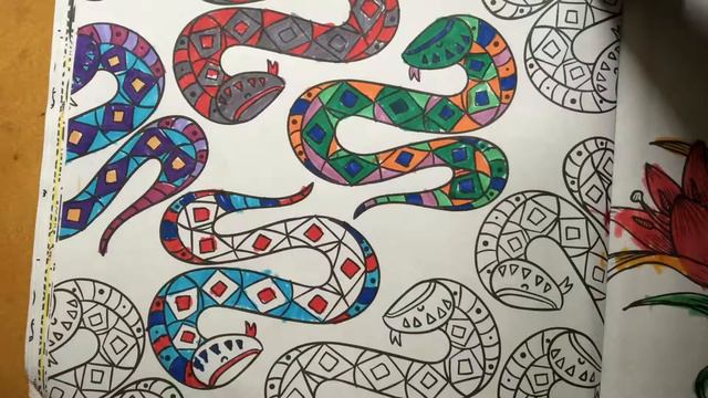 Я разукрашиваю змеек😍❤️ смотреть онлайн