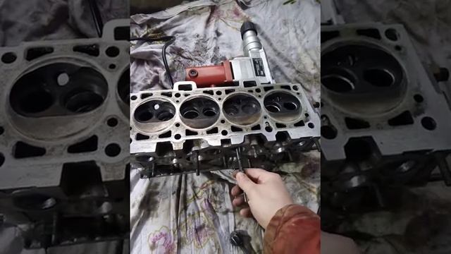 Грамотный и едущий распил 8 кл гбц. Как самому расточить гбц. Валящий восмиклоп. смотреть онлайн