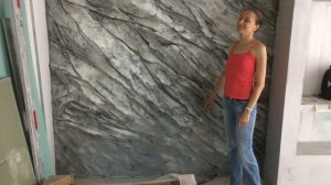 Камни на стене барельеф | художник Наталья Боброва