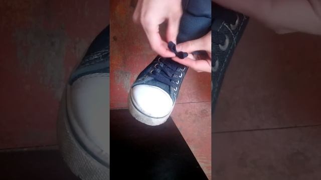 Как завязать шнурки красиво и по балдежу! смотреть онлайн