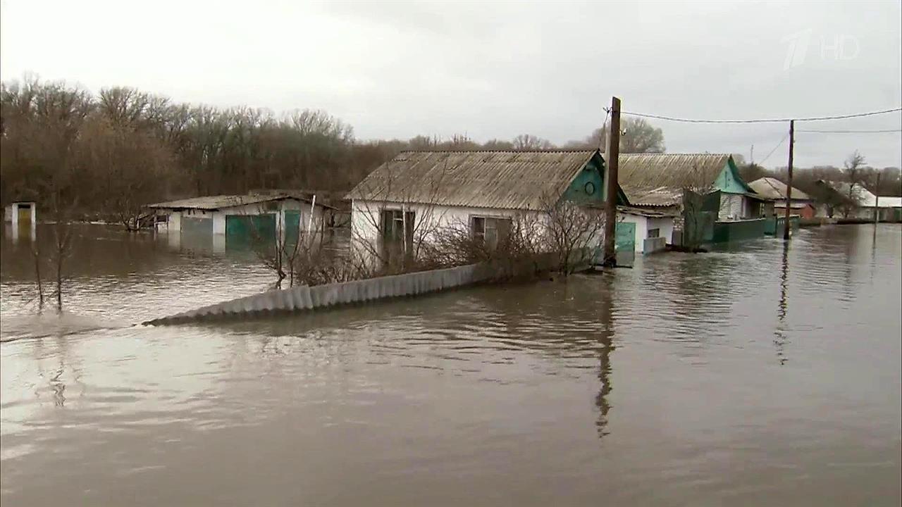 Весеннее половодье накрыло несколько сел в Волгоградской области