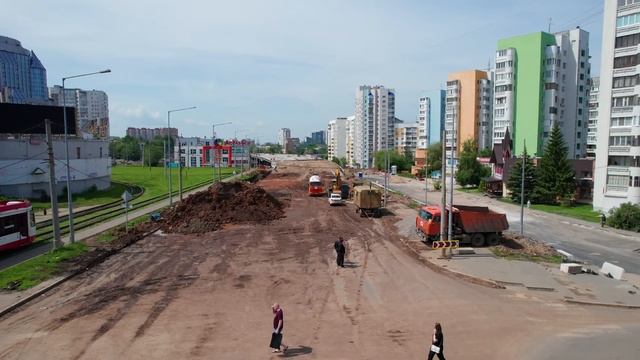В Самаре начали монтировать пролет над улицей Советской Армии/Строительство Развязки на Ново-Садово смотреть онлайн