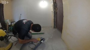 Как устранить неровности пола / наливной пол
