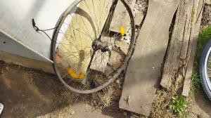 Битый обод яйцом. Замена покрышек, и камер. Замена колеса целиком.