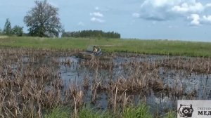 Вездеход "Медведь" на болоте.mpg