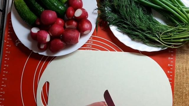 Окрошка на кефире с минералкой /Okroshka On Kefir With Mineral Water