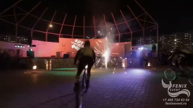 Заказать вело шоу на праздник и корпоратив - лучшее экстремальное шоу на велосипедах в Москве