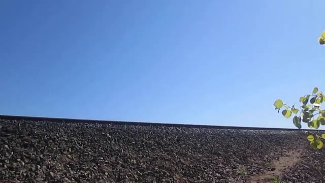 Путевая машина ВПР02К-164 прибывает в Архангельск. Часть 2/2 смотреть онлайн