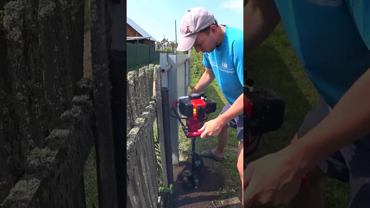 Работа мотобура Brait BR-52 шнеком 200мм.