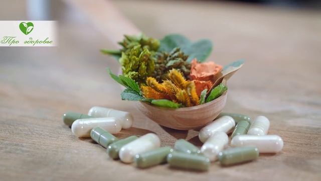 Бабка уже похвасталась всем соседям, как я ей увлажнил локти. Сухие локти смотреть онлайн