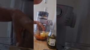 Sałatka jarzynowa z Bosch MUM 54270