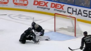 Михаил Сергачев блокирует бросок Смита головой