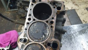 двс g4ee hyundai getz 1.4L  разорвало поршень