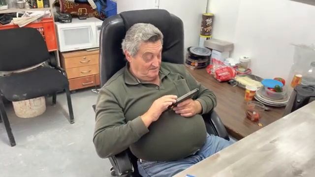 ПРИЯТНОСТИ НА РАБОТЕ / ДОВЯЗАЛА ИГРУШКУ ? смотреть онлайн