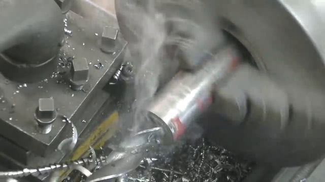 Восстанавливаю вал под сальник, делаю пару шайбочек. Воскресная токарка смотреть онлайн