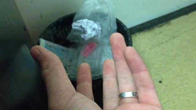 Как правильно кинуть мусор в мусорку смотреть онлайн