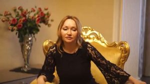 Как повысить свой статус в обществе от Инессы Де Ла Шапель.