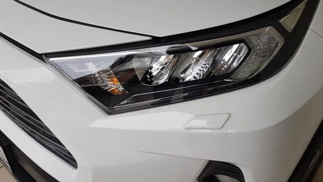 Новый Toyota RAV 4ертовски хорош . смотреть онлайн