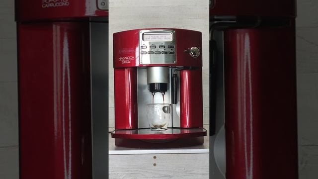 Кавомашина Delonghi MAGNIFICA Rapid Cappuccino Red ESAM 3400