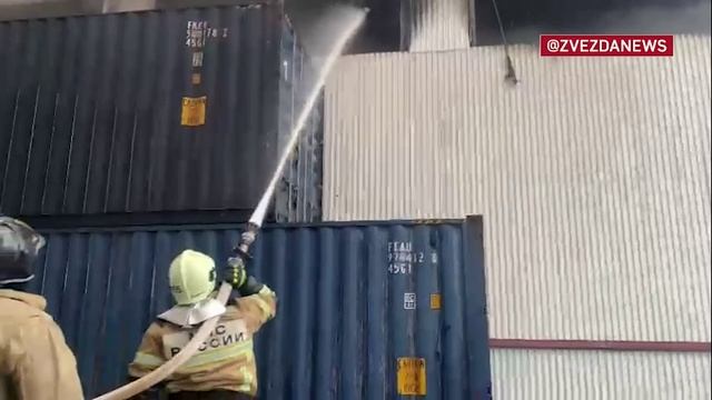 ⚡️Кадры тушения склада запчастей в Нахабино

Пожар локализован на площади 1800 квадратов, сообщили в