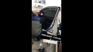 Тонировка передних стёкол 15%  Mazda 3 bk sport.