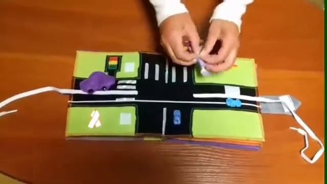 Развивающая книга в мягком переплёте "ПДД" смотреть онлайн