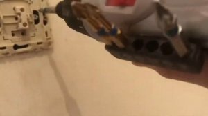 Зубр ЗДА-7.2 компактный мини шуруповерт для электрика