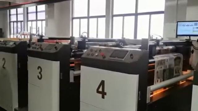 ЧЕТЫРЕХ ЦВЕТНАЯ ПЕЧАТНАЯ МАШИНА ДЛЯ БУМАГИ И КАРТОНА