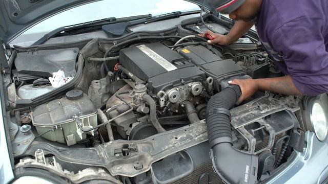 How to Replace Mercedes C180 W203 Kompressor Intake Tube смотреть онлайн