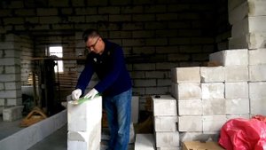 Как распилить газосиликатный блок.Инструмент.