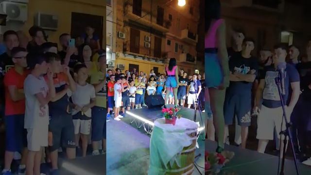 Roberta bella, alla tastiera il maestro ignazio barone via Enrico TOTI palermo 11/07/2020