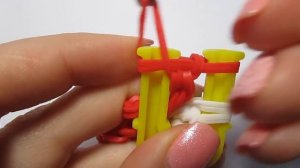 НОВОГОДНИЙ САПОЖОК из резинок на рогатке | Rainbow Loom Santa Boot