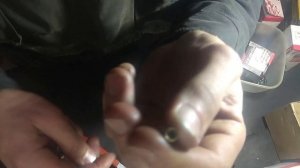 ОДНА ИЗ ПРИЧИН ПОЧЕМУ НЕ РАБОТАЕТ КАРБЮРАТОР БЕНЗОПИЛЫ МЕМБРАНКА НА КЛАПАНЕ РАСПЫЛИТЕЛЕ(ФОРСУНКЕ)