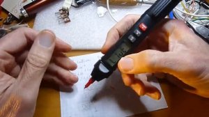 Aneng A3007 mini smart pen multimeter : come sono ergonomia e precisione ?