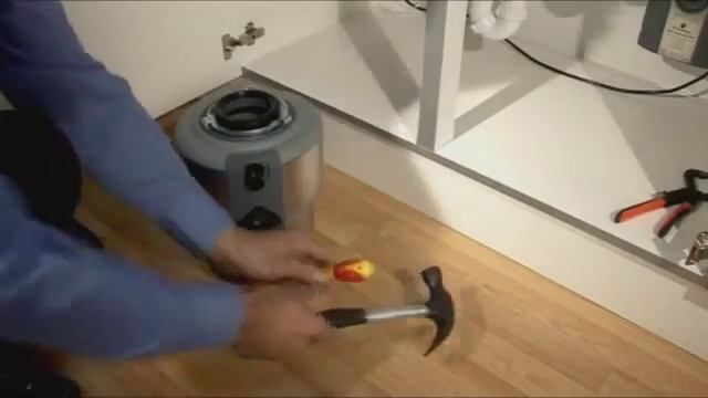 Установка измельчителя In Sink Erator (www.santehimport.com) смотреть онлайн