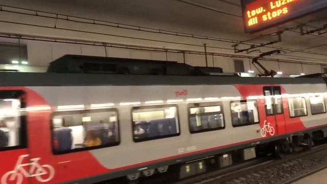 Видеообзор лифта и станции МЦК «Площадь Гагарина» и электропоезда «ЭС2Г» // 26 сентября 2021 года смотреть онлайн