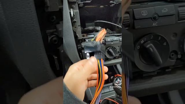 Bluetooth in a MK5 VW?? смотреть онлайн
